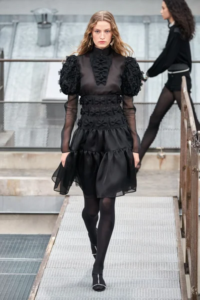 Look 79
